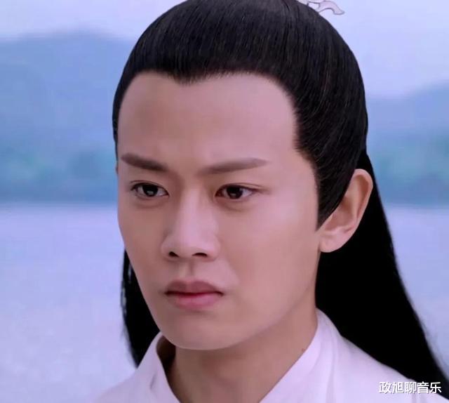 有种倔强叫“颜值天花板”，滤镜一丢就原形毕露，尬吹颜值不羞吗