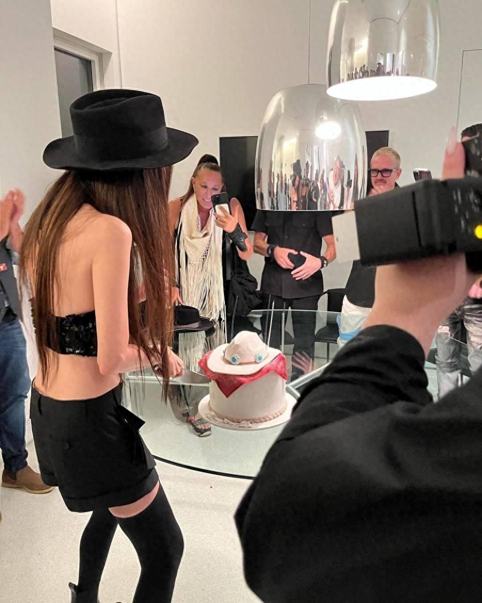 “不老女神”都是假的！离开化妆和精修，真实状态一言难尽