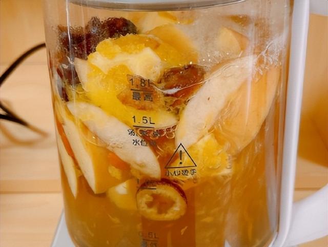 苹果和它一起煮，是天然“刮油冠军”！隔三差五来一碗，口不臭了，小肚子消失了