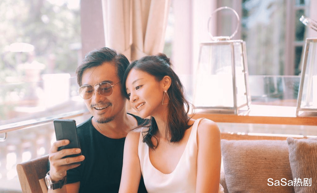 陈龙与章龄之像普通夫妻一样,也有着烟火气,妻子发文称没嫁错人