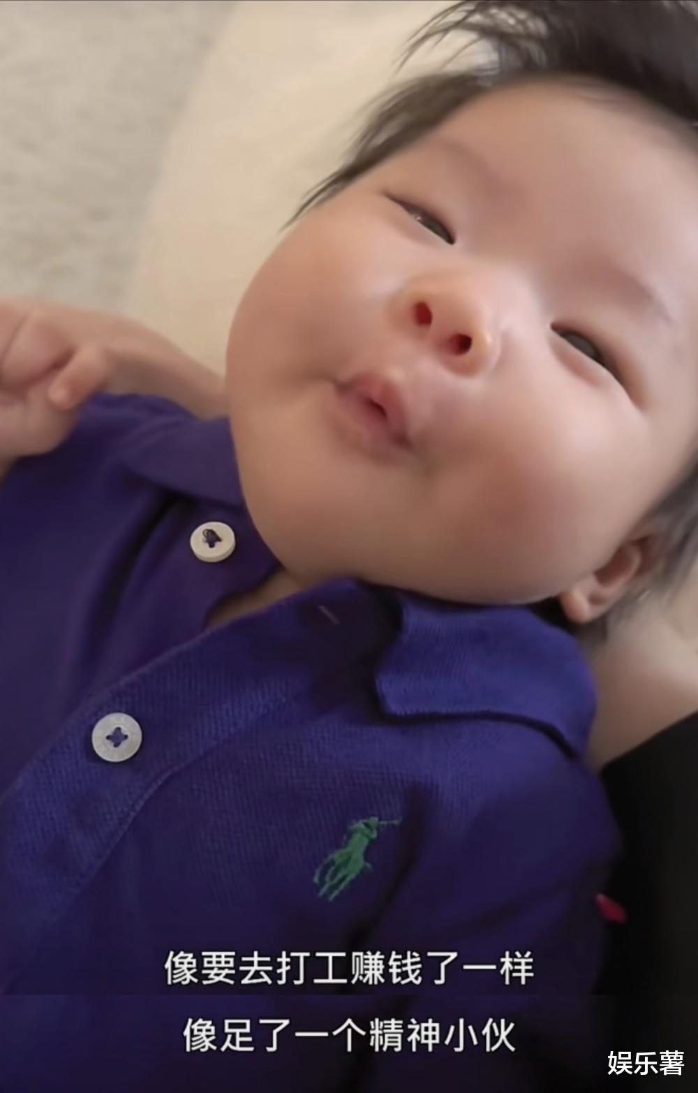 程晓玥晒带娃日常，小公主穿800元T恤精灵可爱，一日六餐吃母乳
