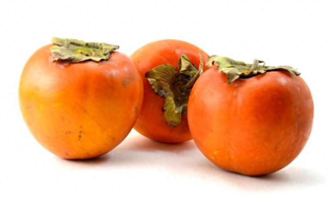 医生提醒:子宫“不欢迎”4种水果,女性要远离,常吃4种暖宫食物