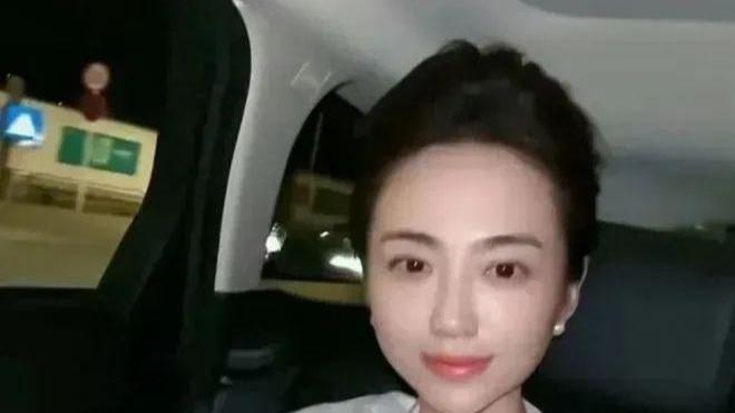 许家印“纠缠”的白珊珊，究竟有多不普通