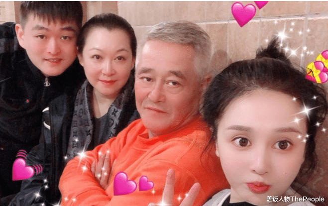 张曼玉|同是春晚钉子户,一个年年都被求复出,一个却人人喊打,差距在哪