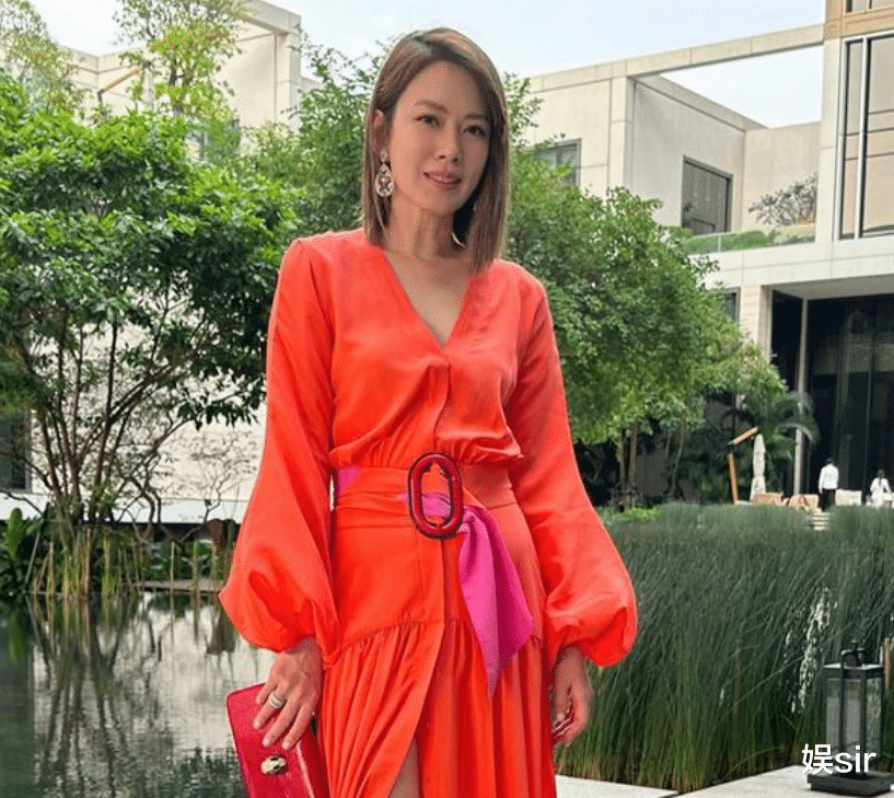 陶喆前女友宣布离婚!嫁大15岁富商17年过得像保姆,只能吃烂桃子