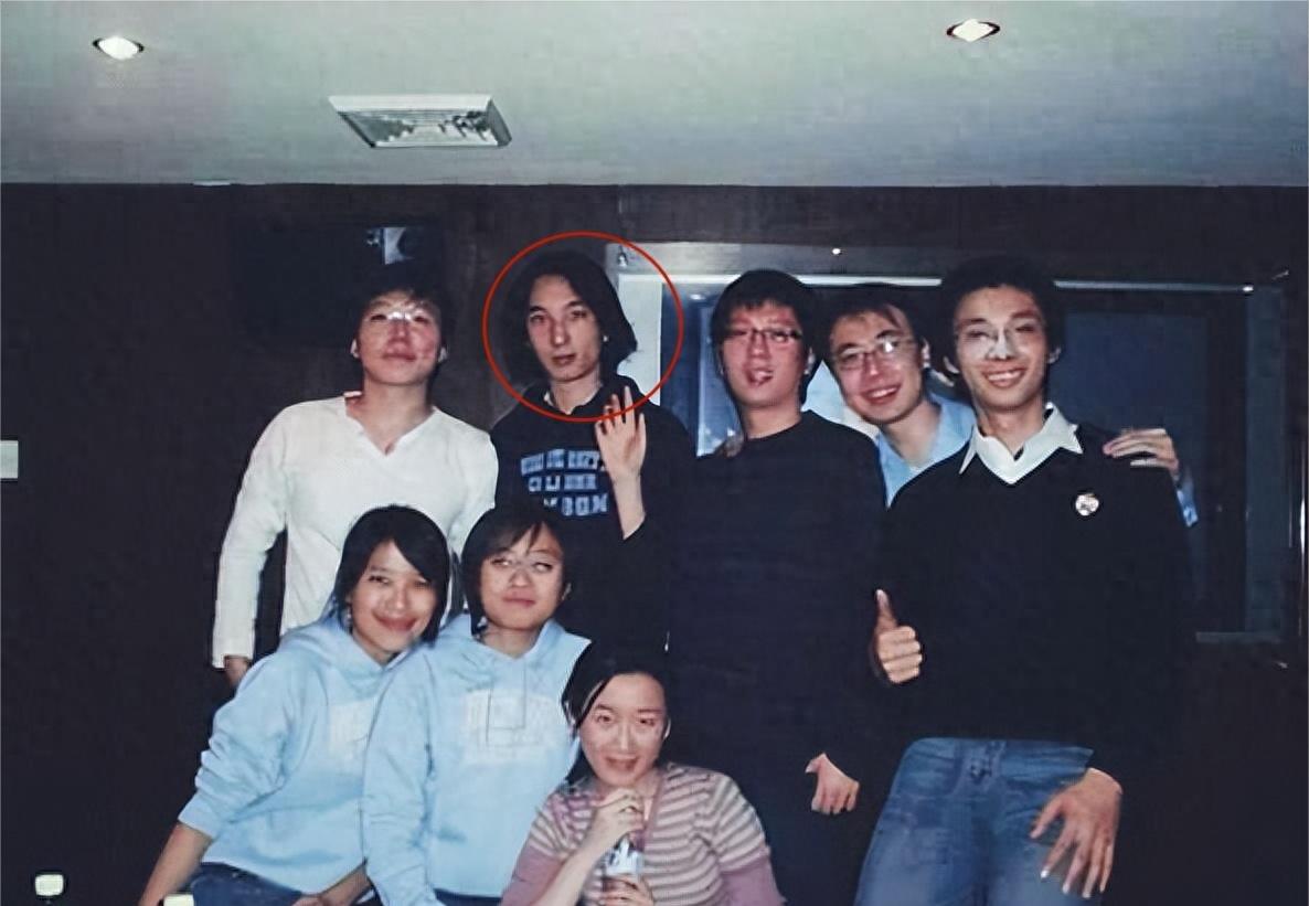 从怼天怼地,到2022年被禁失声,一首“凉凉”送给王思聪