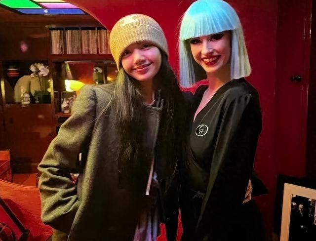 Angelababy两年前便是邪教中人,曝照除了p掉眼睛,更多细节惊现