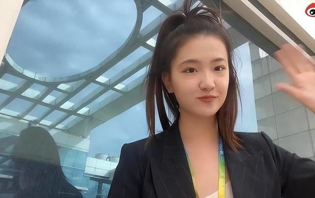 孟羽童|孟羽童宣布离职,职场捧杀的套路,咱们都猜到了