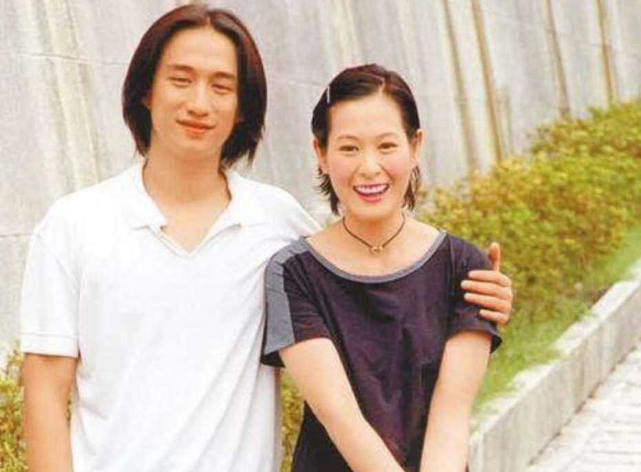 演员黄磊：绯闻是绯闻，妻子是妻子，永不辜负18岁就跟了我的孙莉