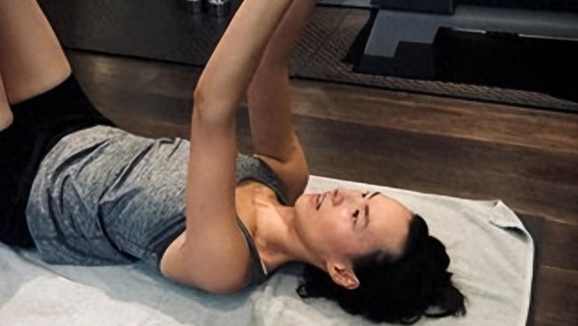 梁洛施李泽楷复合，大秀豪宅健身照，郭嘉文拍单人婚纱照缅怀爱情