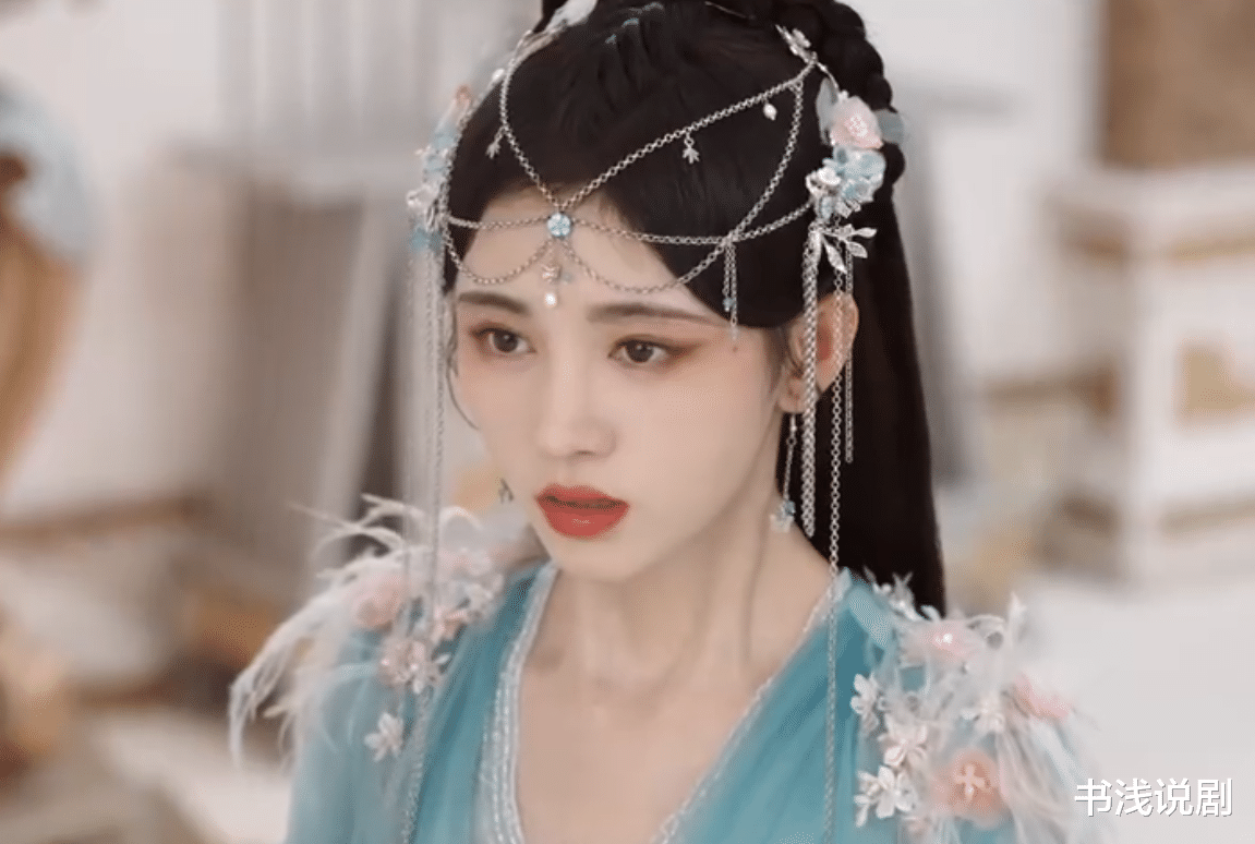 《玉骨遥》与《尘缘》各看4集，一个想弃剧，一个看上瘾