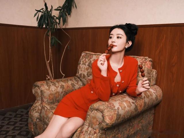 赵丽颖|杨幂在春晚状态落败于赵丽颖?