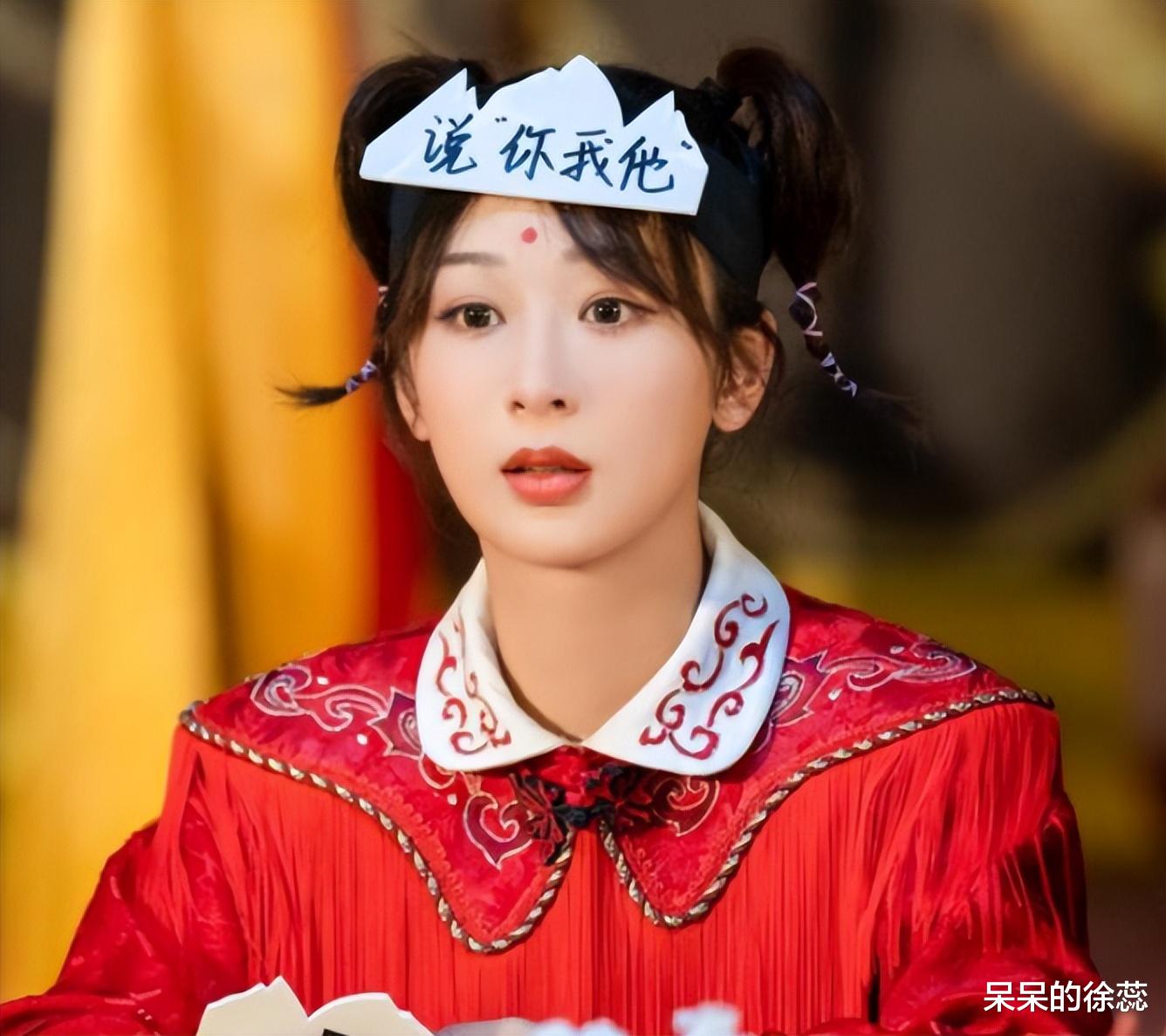 谢娜|《萌探探探案》首录封神，躲过了41岁谢娜，却对30岁娜扎挪不开眼