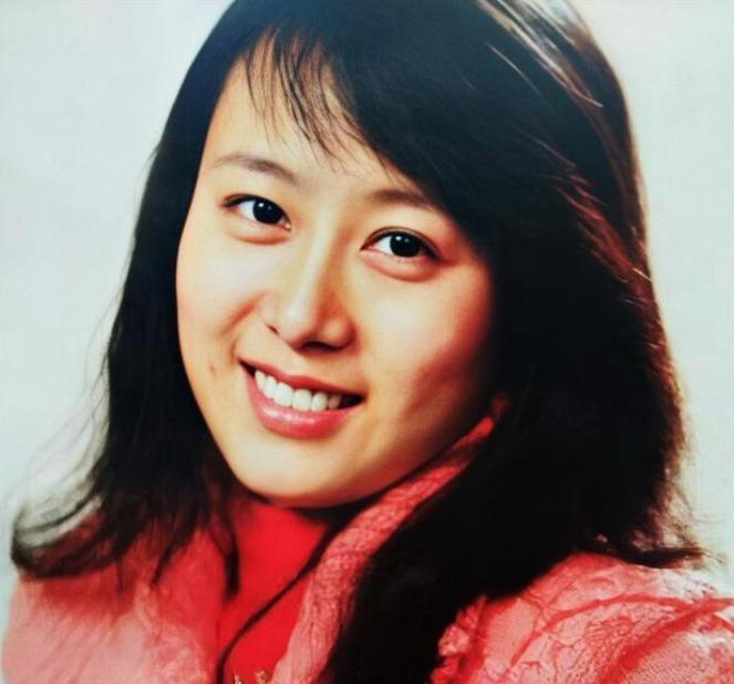 吴玉芳|《平凡之路》一件泳衣，暴露金晨身材短板，被60岁吴玉芳比下去了