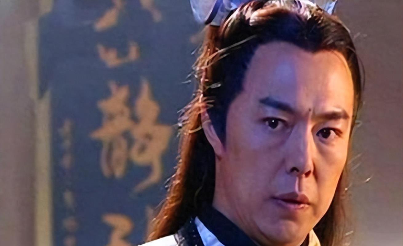 伸舌头、嘴亲肿、面条吻,这些中老年演员拍吻戏,看得人如鲠在喉