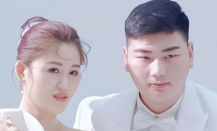 陈萌|陈萌晒牵手照秀恩爱！给小伟做四菜一汤被夸手巧，网友：抓紧备孕