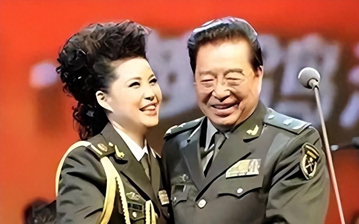 梦鸽哭诉爆惊天猛料,痛斥李双江天性风流,84岁了还依旧放荡找小三