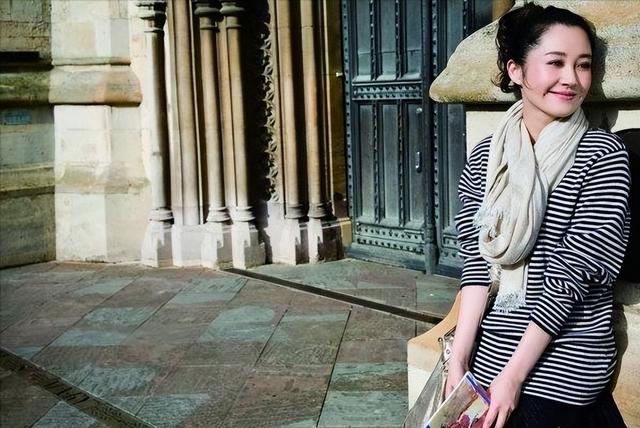 许晴和华晨宇恋情曝光引发热议,华晨宇大胆表示 我们很相爱!