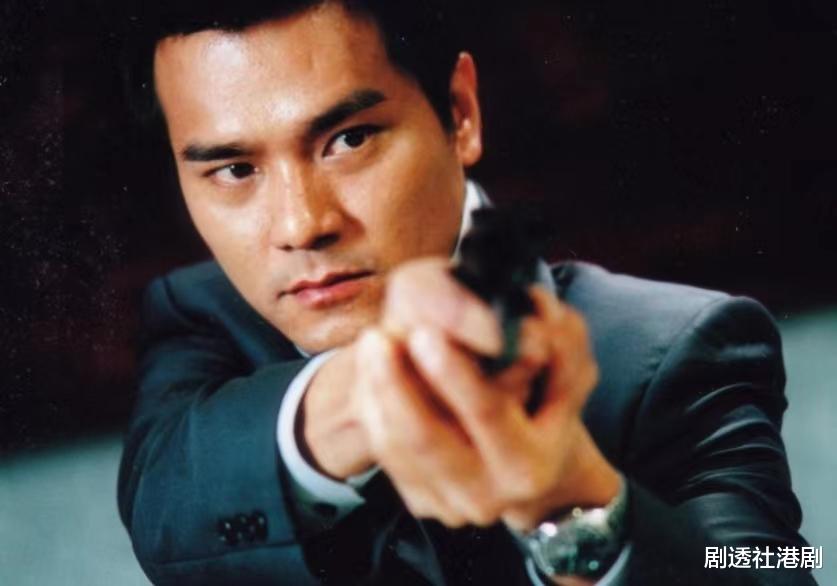 近况暴瘦!港知名男星惊现双颊凹陷,更出现头大身小奇怪比例