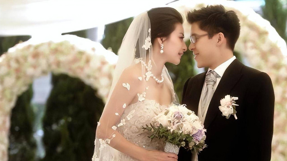 霍启刚成绩单：8金16银29铜牌 中国香港位居前10，郭晶晶为他骄傲