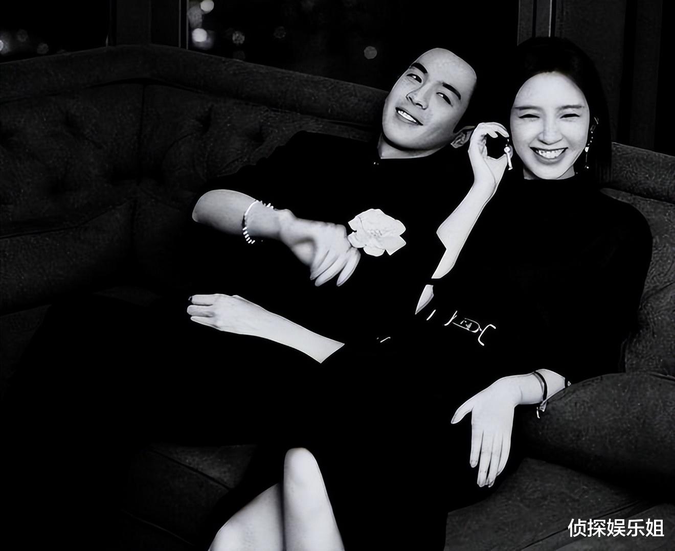 唐艺昕首晒3岁女儿,母女俩一起做饼干,小公主扎哪吒头超可爱