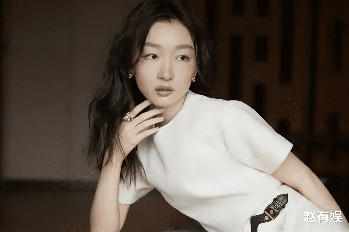 |一天4个瓜！林依晨离婚，周冬雨交际花，徐峥潜逃，娱乐圈真乱