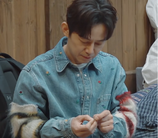 黄磊|《向往的生活7》首播满屏尴尬,卖惨掩盖节目无聊,黄磊成败笔