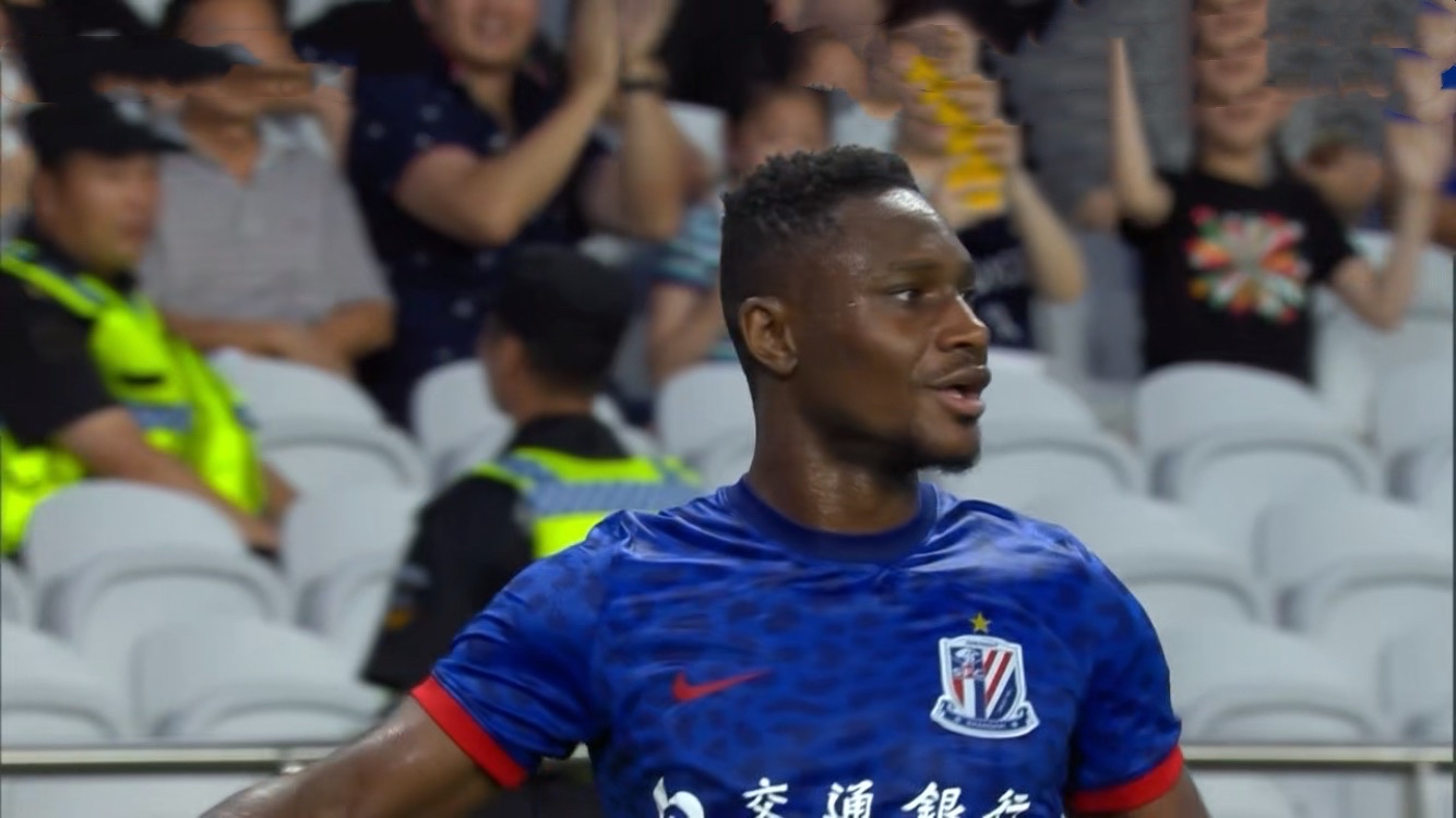 67戴伟浚回替补,申花德比战首发11人对攻,于汉超pk武磊两老将压阵