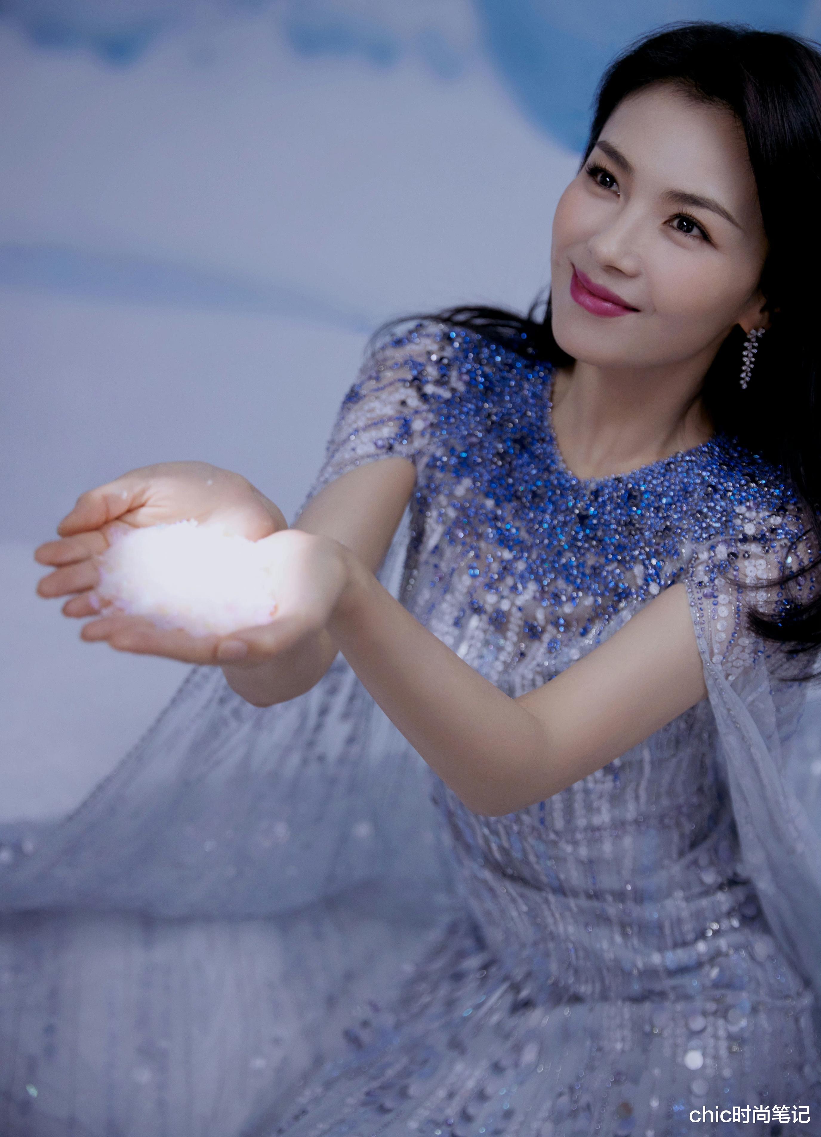 00后|职场女王穿搭，还得看刘涛和陈数，高级又有范