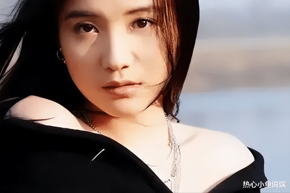 善恶终有报,42岁“无人敢娶”的宋佳,已经活成了一个笑话?