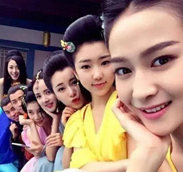 揭秘横店20万群演的真实状况，美女泛滥成灾，懒汉遍地都是！