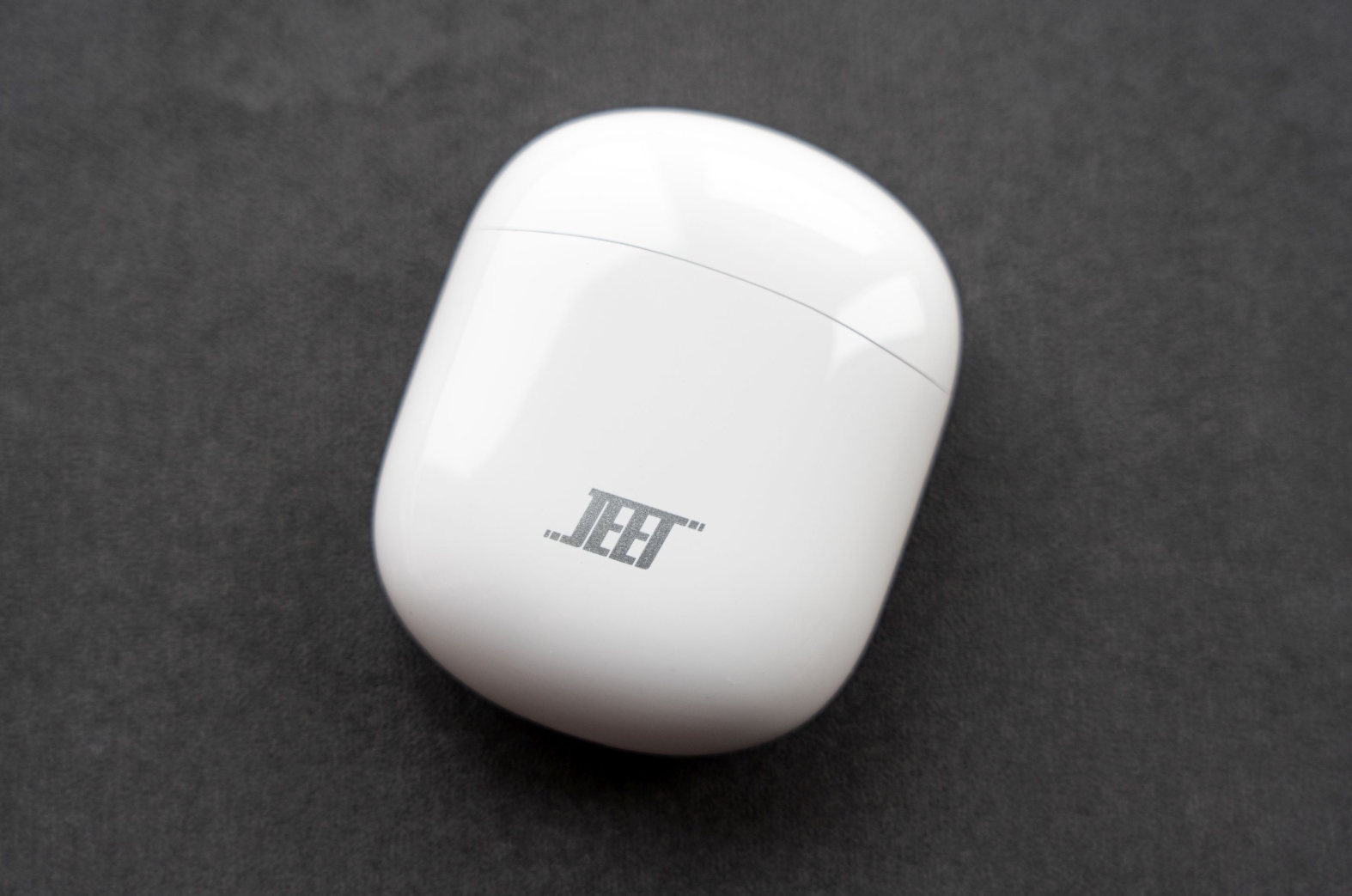 无线耳机|JEET ONE，音质非常独特，在低价的市场上也是独一无二的