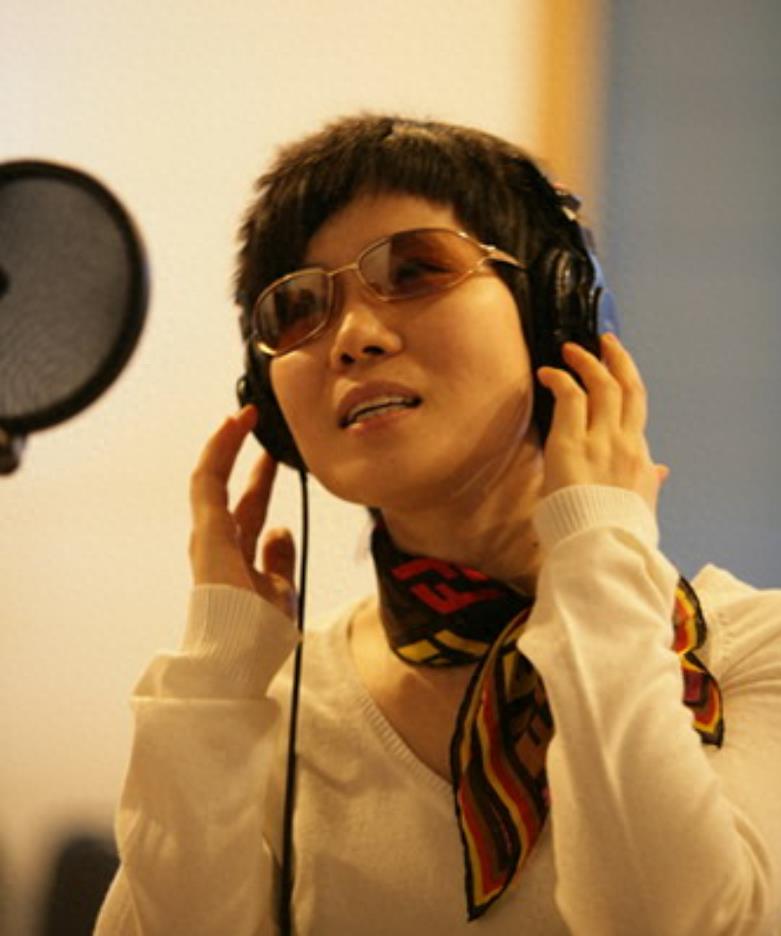 她从高烧到去世仅16天，演唱现场复发，抢救无效后离世了