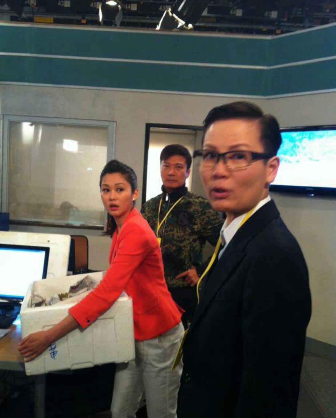 温裕红|54岁港星温裕红癌逝,临终多次开刀切除肿瘤,至筋疲力尽放弃治疗