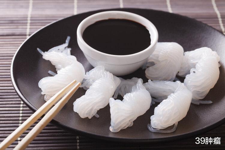 酱油是“害人油”,不但有毒还会致癌?不敢吃酱油的都看看吧