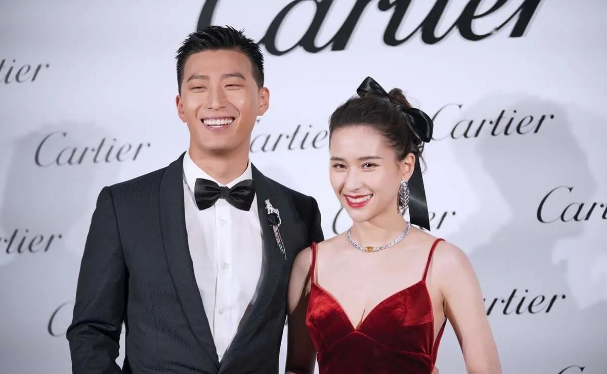 何超莲|何超莲我不要豪门公子霍启山，但我甘愿下嫁普通的窦骁