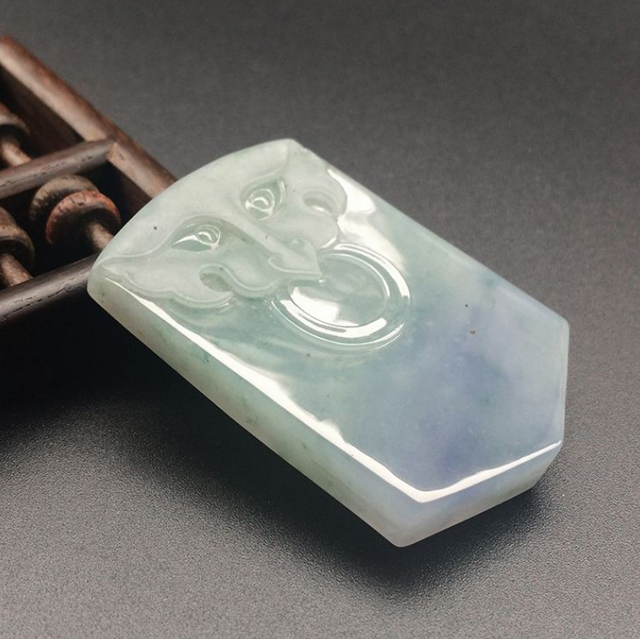 翡翠|怎么衡量翡翠的艺术价值?行家教你从五个方面逐一分析