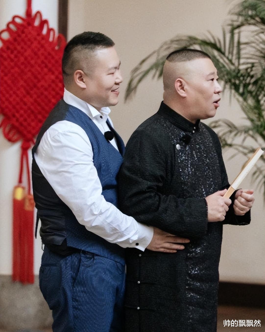 岳云鹏：给5个姐姐买车买房，把普通妻子当宝，弟弟却在农村种地