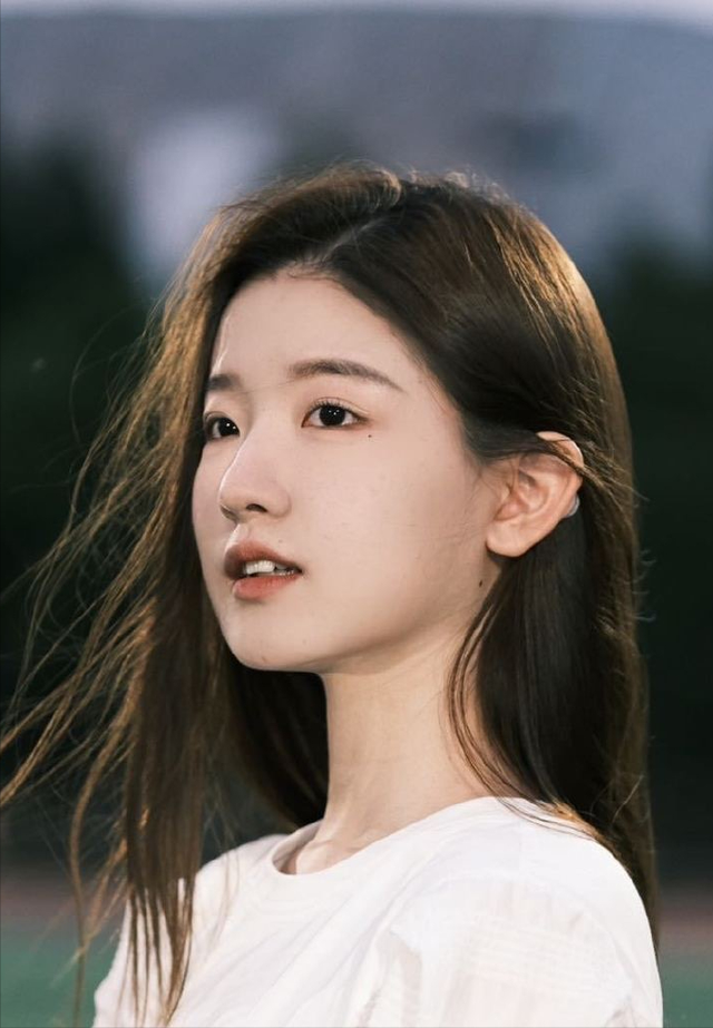 董明珠狠批孟羽童:能力一般,还借格力当网红,现在有钱又怎样?