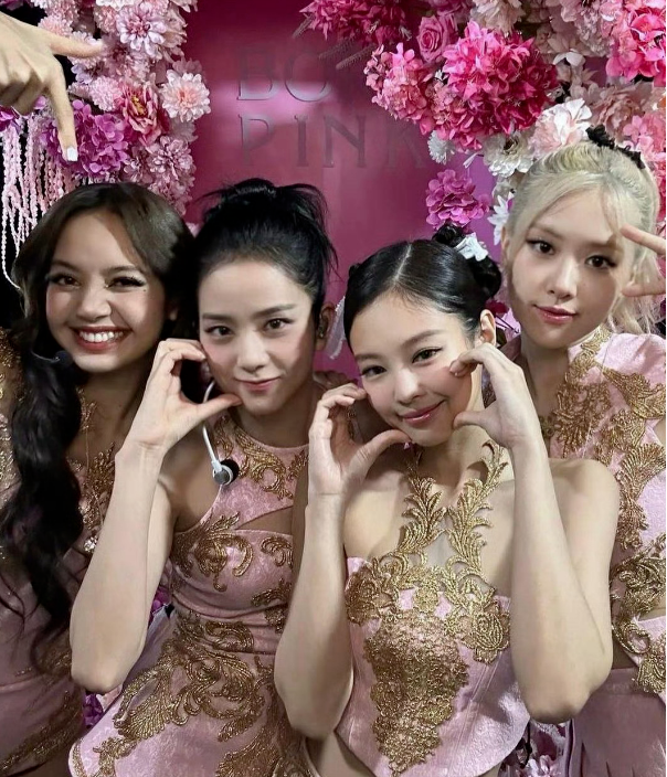 恋情早实锤了，还舍不得官宣？