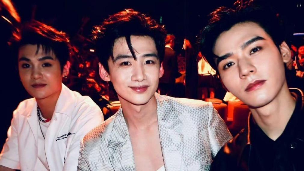 从LV香港大秀看懂，为什么内地娱乐圈如此蓬勃，港娱却在走下坡路