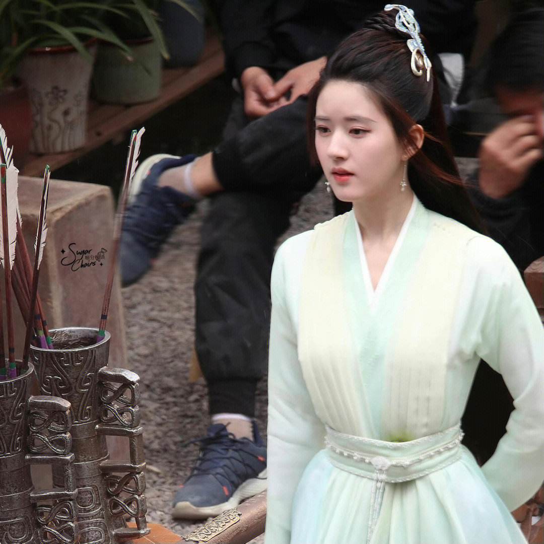 影帝|毁三观，一女共享！内娱的某些女星为上位还能有多渣？