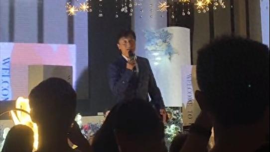曝方力申回内地捞金，婚礼献唱《好心好报》，却被嘲讽：忘不了邓丽欣