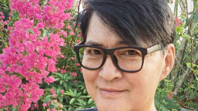 顾冠忠|知名港星官宣当外公，俩外孙女首曝光太可爱！68岁与二婚妻住农村