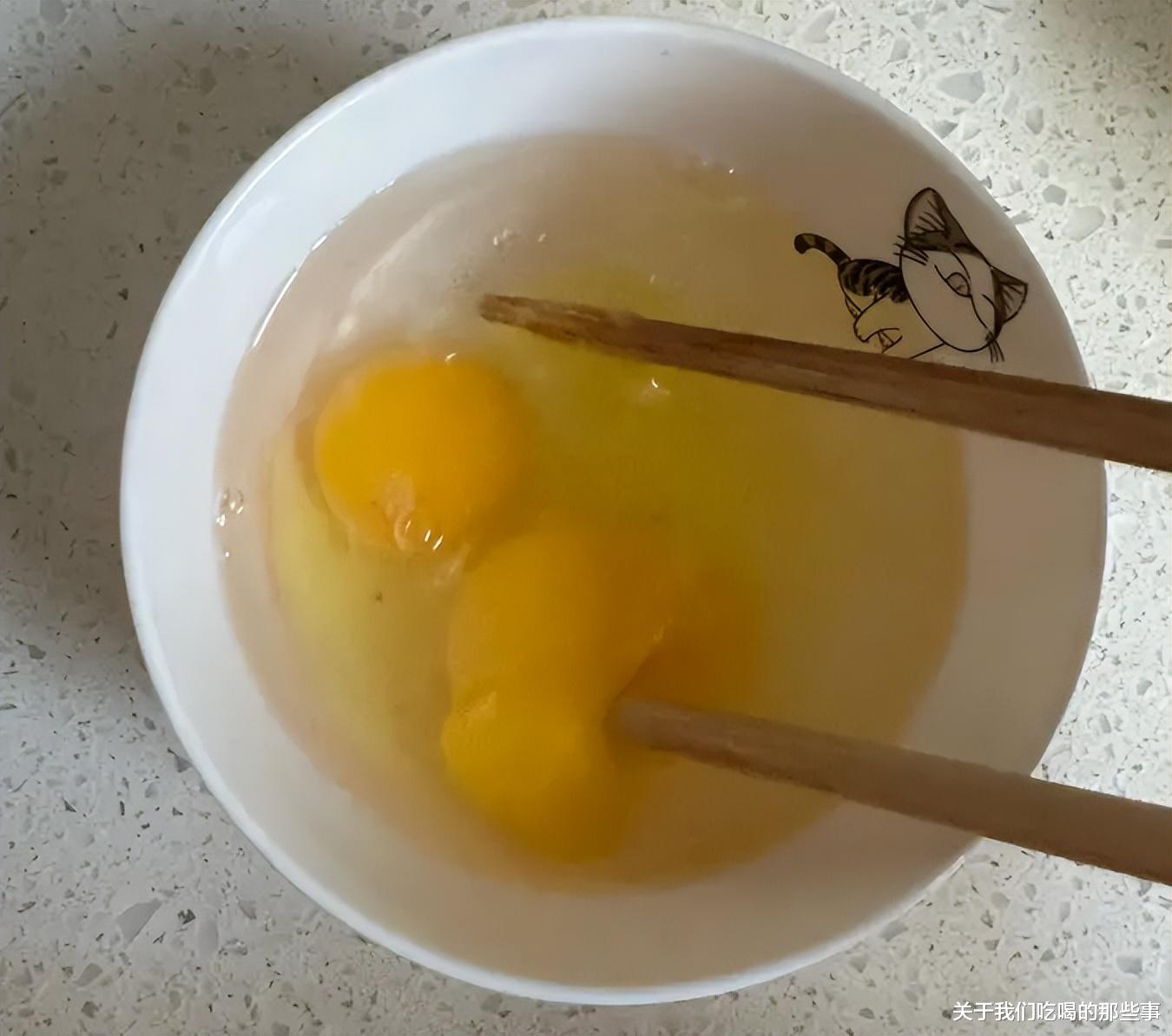 鸡蛋|蒸鸡蛋羹，万万不要加水就蒸！多加3个步骤，蛋羹内外都很嫩滑