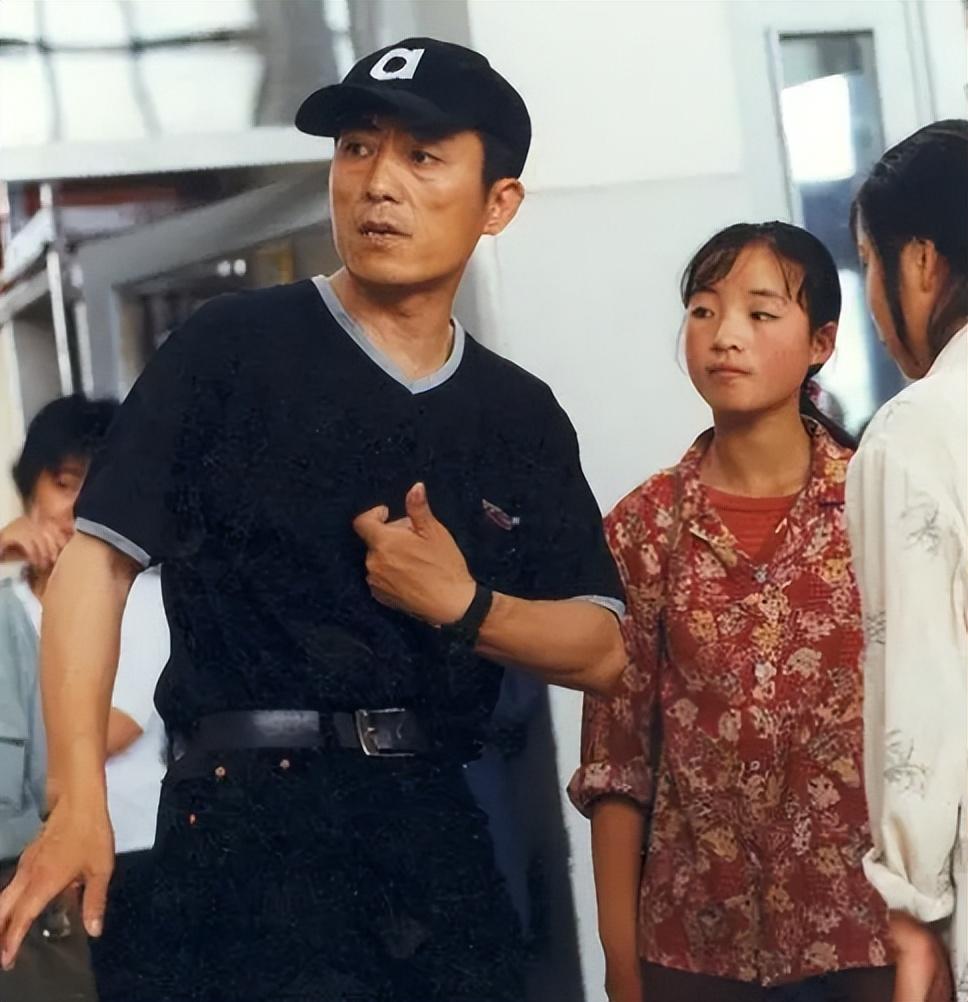 “一代国师”张艺谋:跌落神坛,晚节不保,文艺人设竟然都是伪装