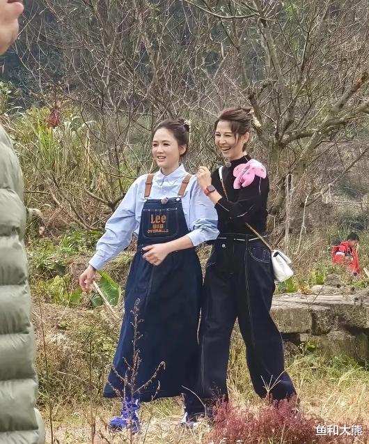 陈乔恩录《我们的美好生活》，与林心如同框好抓马，谁注意谢娜站位？