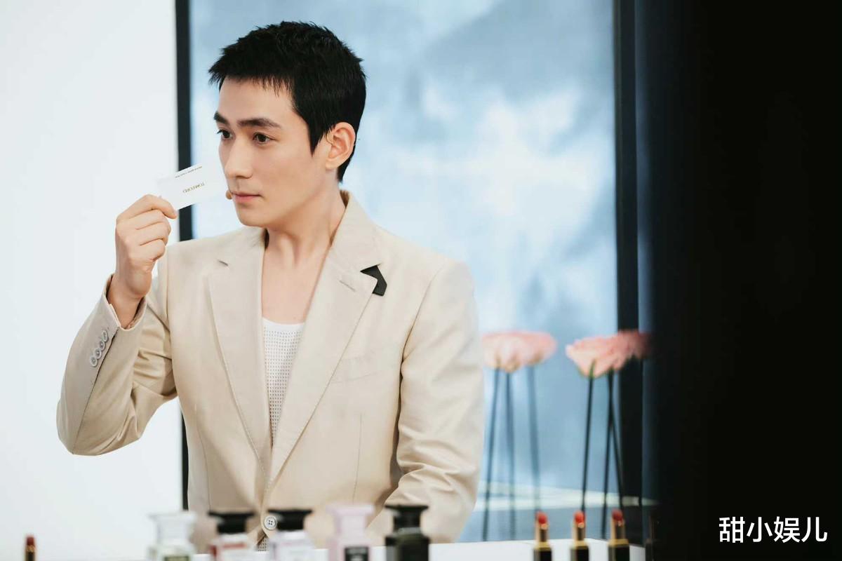 迪丽热巴|明星好感度排行榜:迪丽热巴入围前5,王鹤棣赵丽颖实至名归