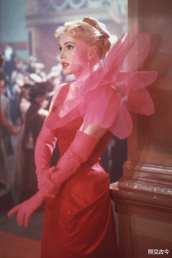 好莱坞女星嘉宝：9段婚姻寻真爱，越离越有钱，69岁嫁小28岁王子