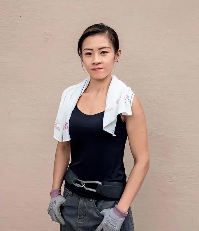 她号称香港最美搬运工，4年前参加节目被富二代抱走，如今怎样？